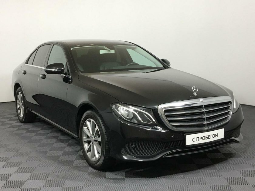 Мерседес 523