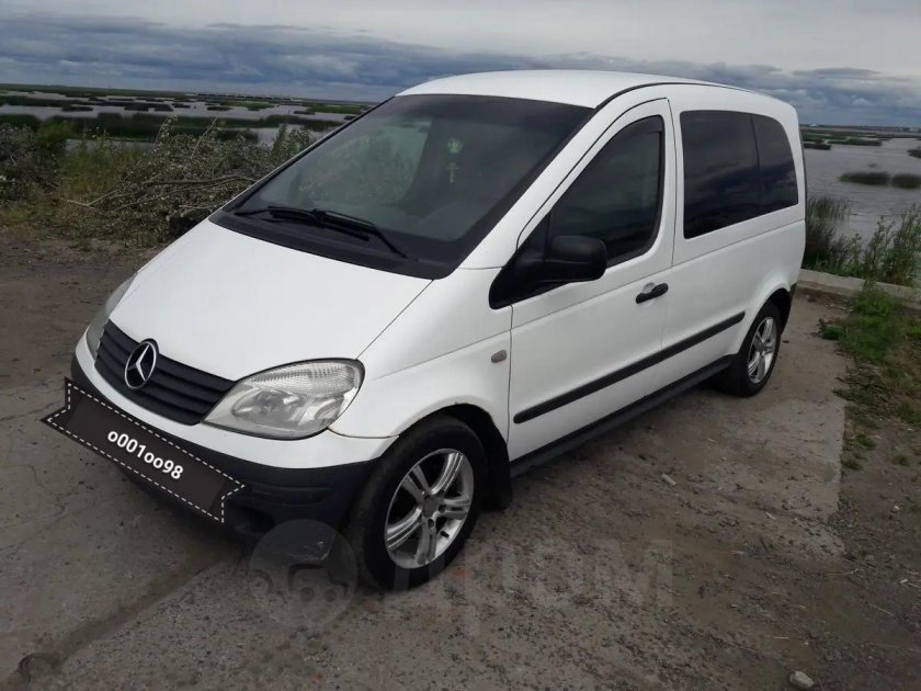 Мерседес Ванео 2003