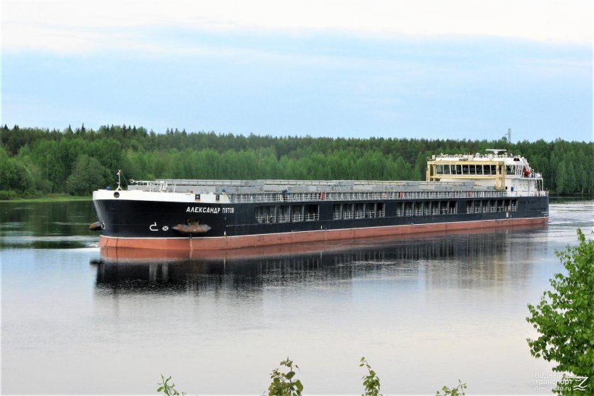 Александр Пятов судно