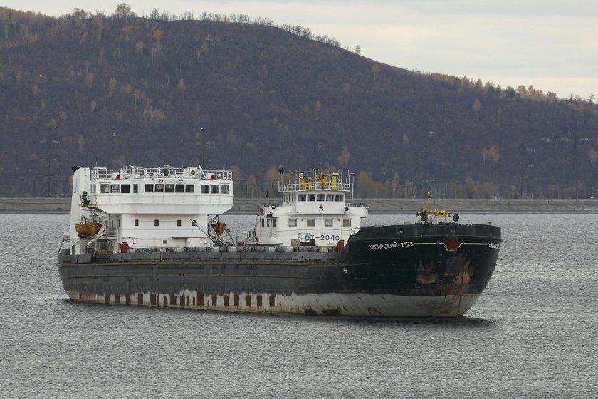 Сибирский 2128