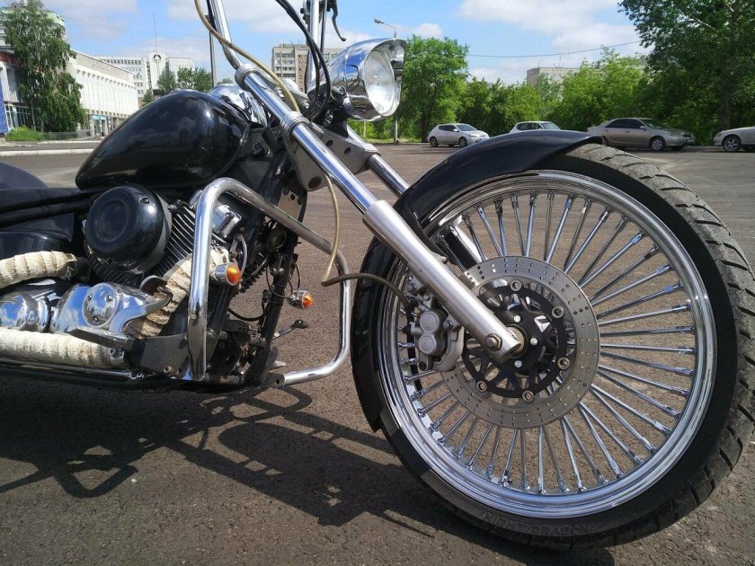 Yamaha XVS 400 Drag Star Custom