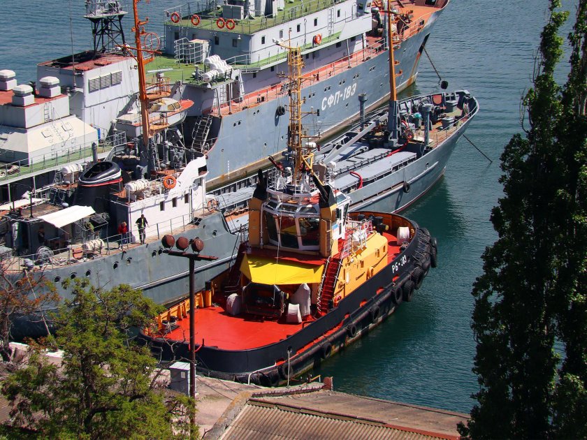 Рейдовый буксир