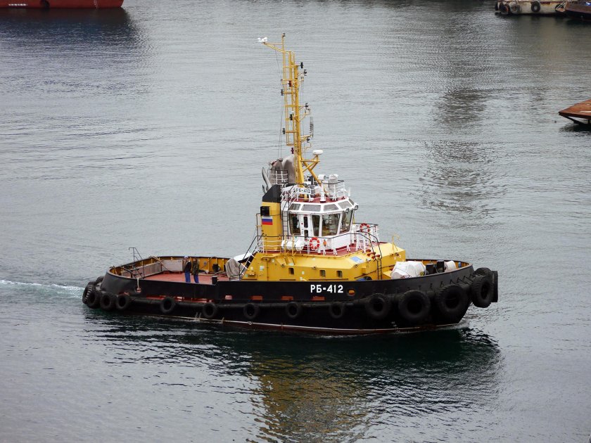 РБ 412 буксир