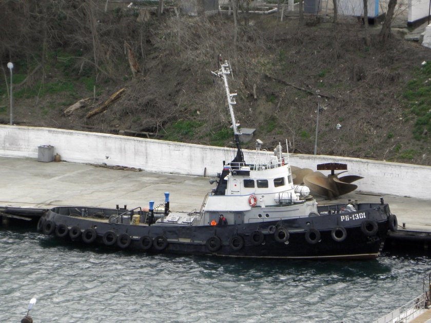 Буксир РБ-1301
