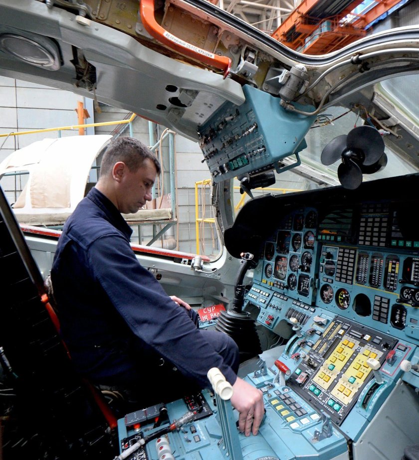 Ту 160 кабина