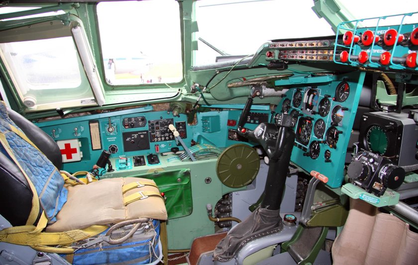 Ту-95мс кабина