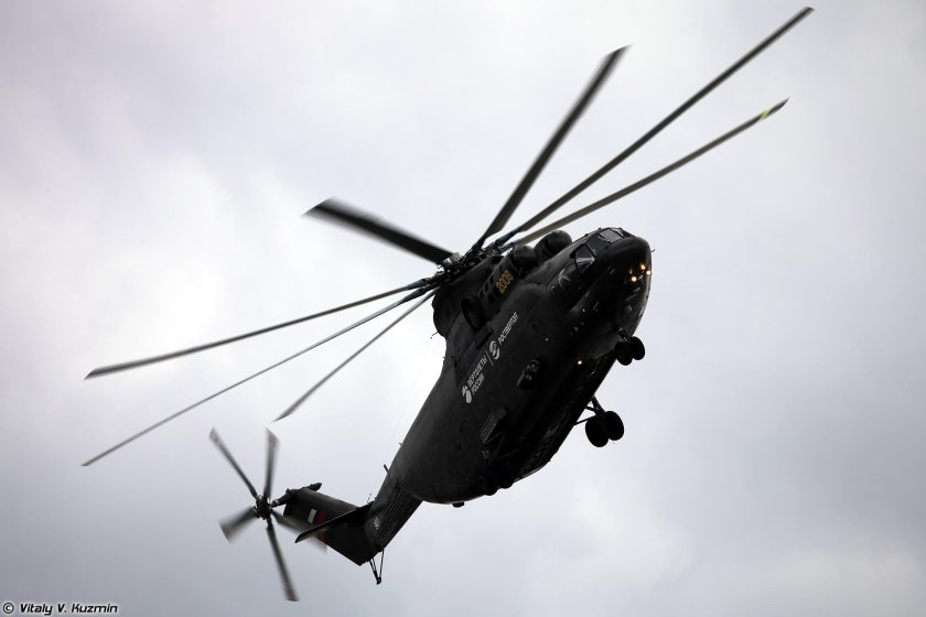 Тяжелый вертолет ми-26