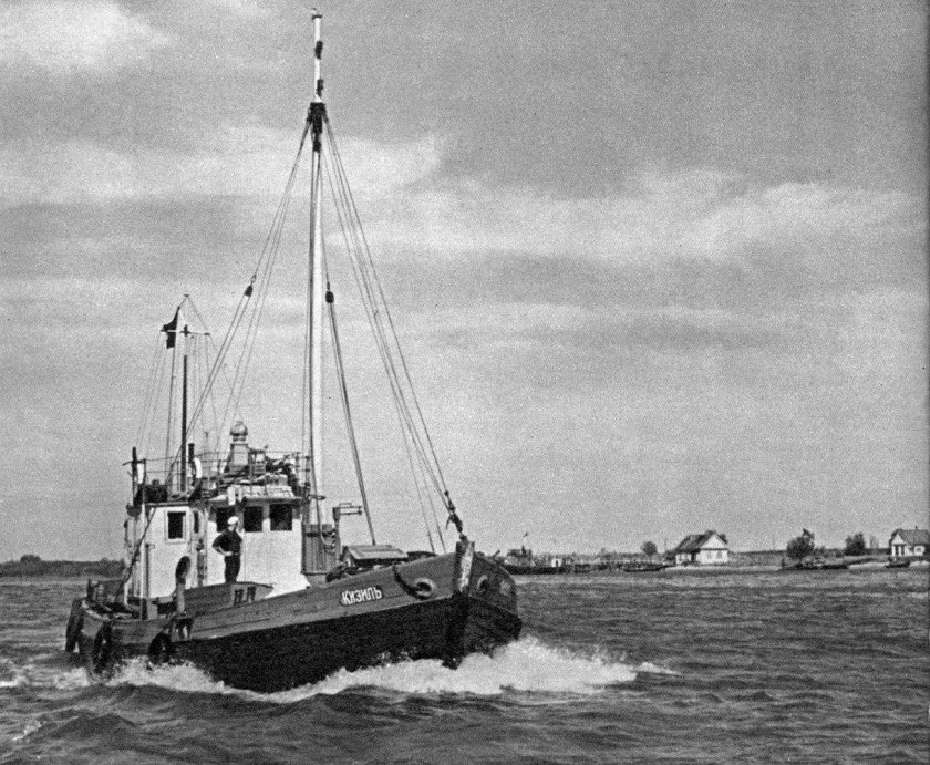 Рыболовецкий мотобот