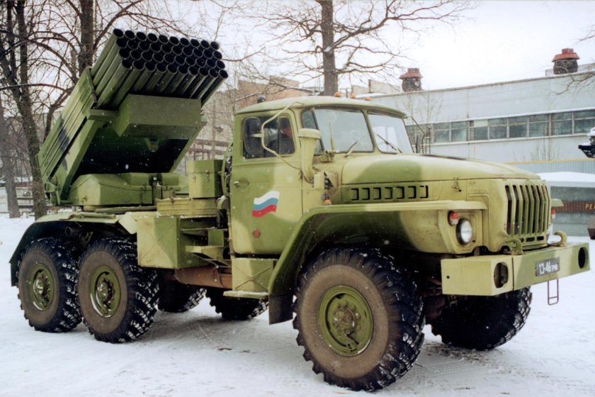 БМ-21 реактивная система залпового огня