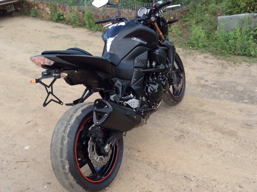 Kawasaki z750r Black Edition