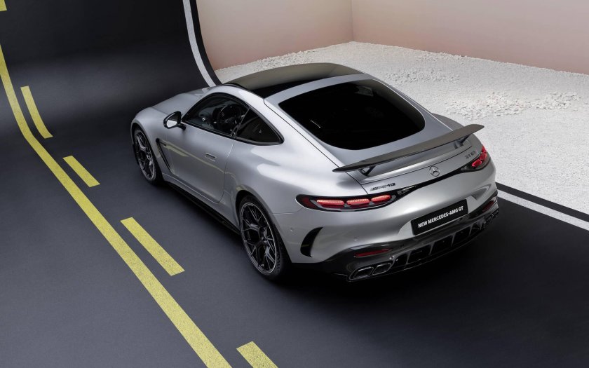 Mercedes AMG gt 2024
