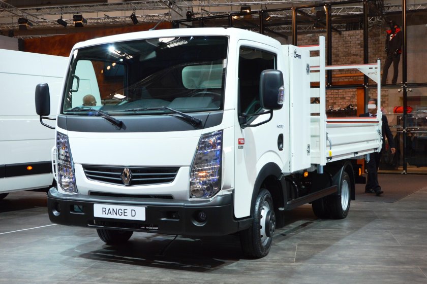 Рено максити Ниссан Кабстар