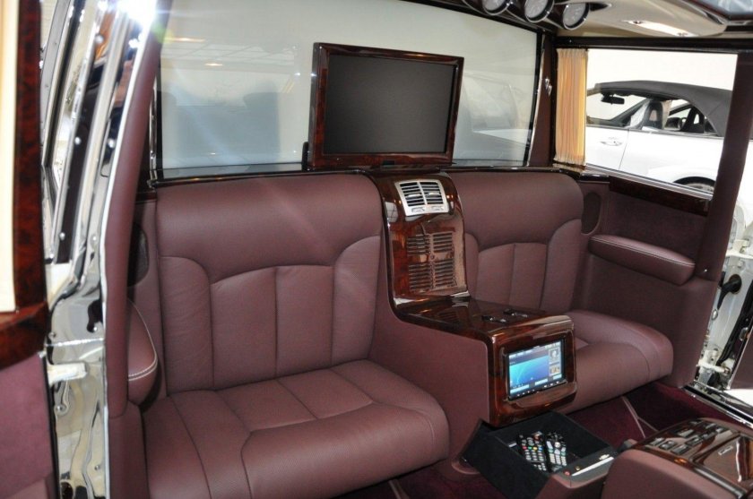 Мерседес Майбах Пульман салон