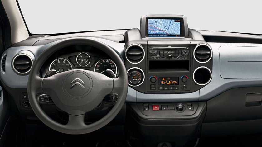 Ситроен Берлинго 2012 салон
