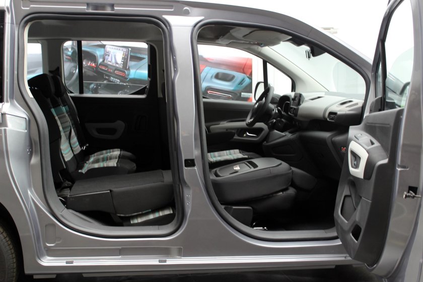 Citroen Berlingo 2022 салон