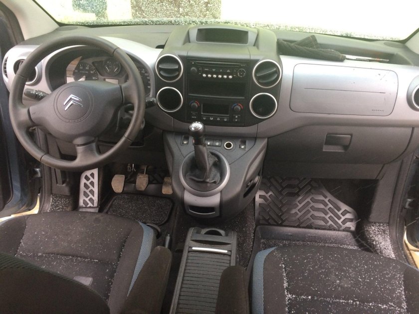 Ситроен Берлинго 2 салон