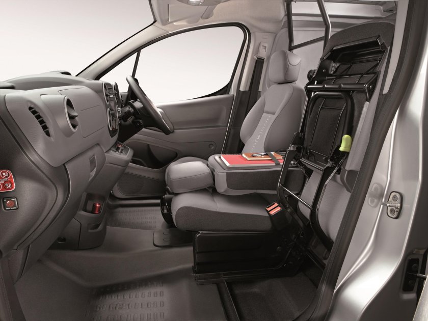 Ситроен Берлинго 3 салон