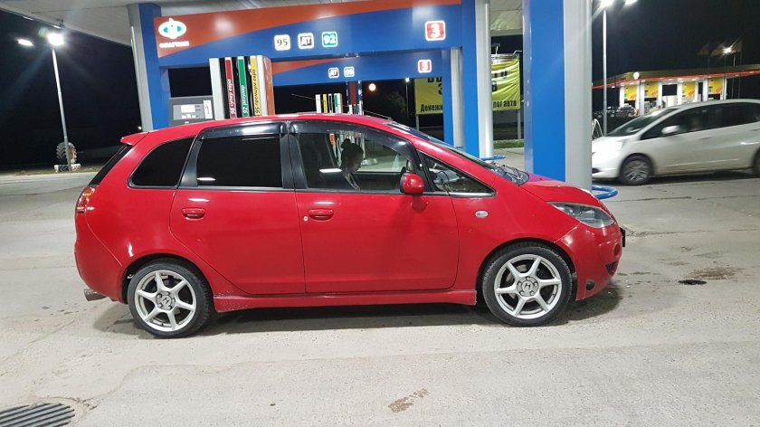 Mitsubishi Colt Plus