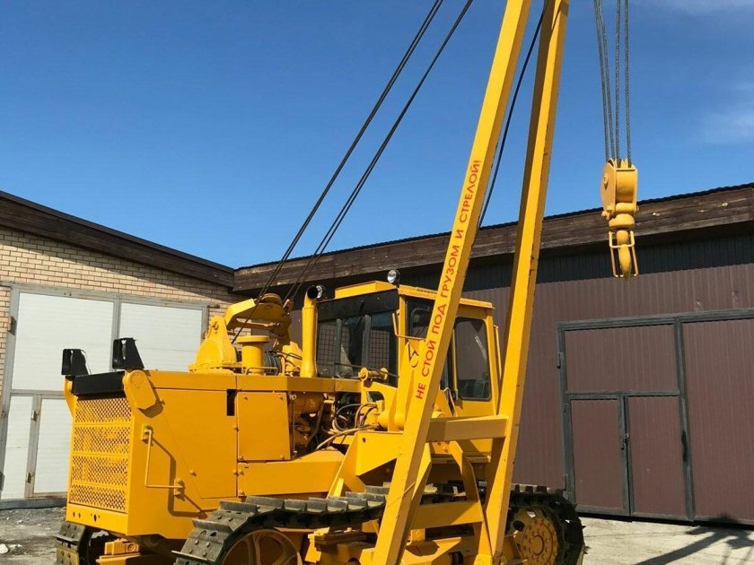 Трубоукладчик ЧТЗ тр-20.22.02