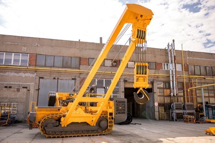 Трубоукладчик ДСТ-Урал тг50.100.01