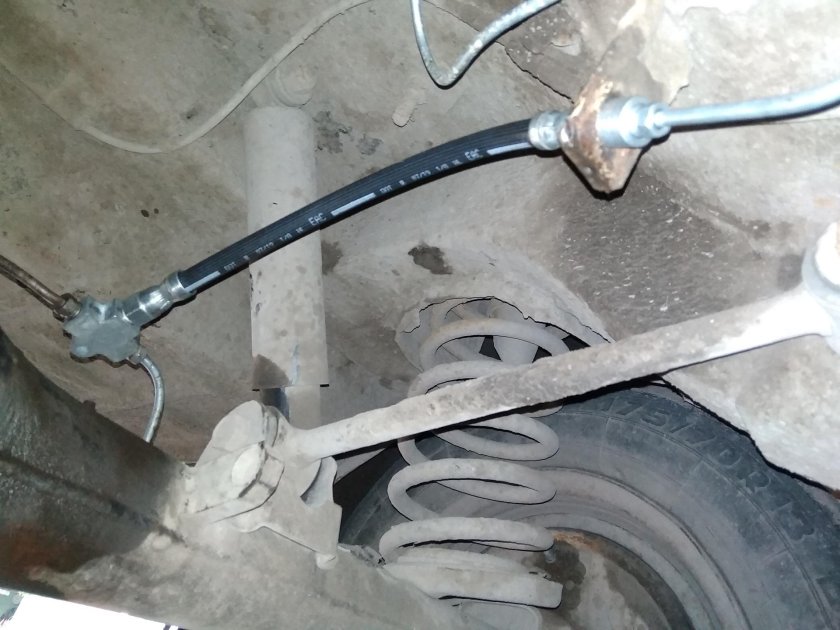 Трубки задних тормозов ВАЗ 2107