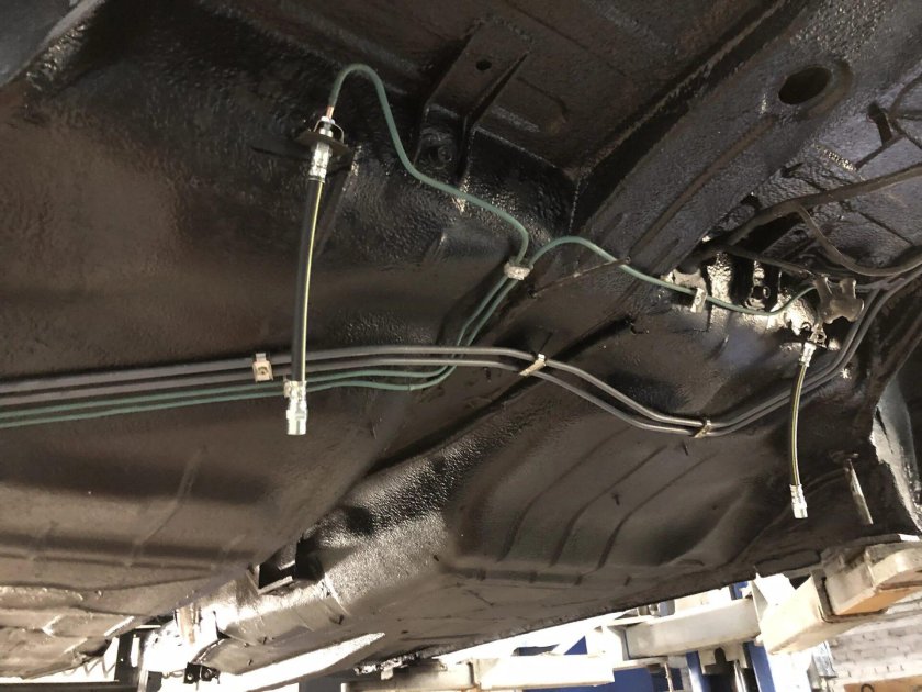 Топливная магистраль BMW e34