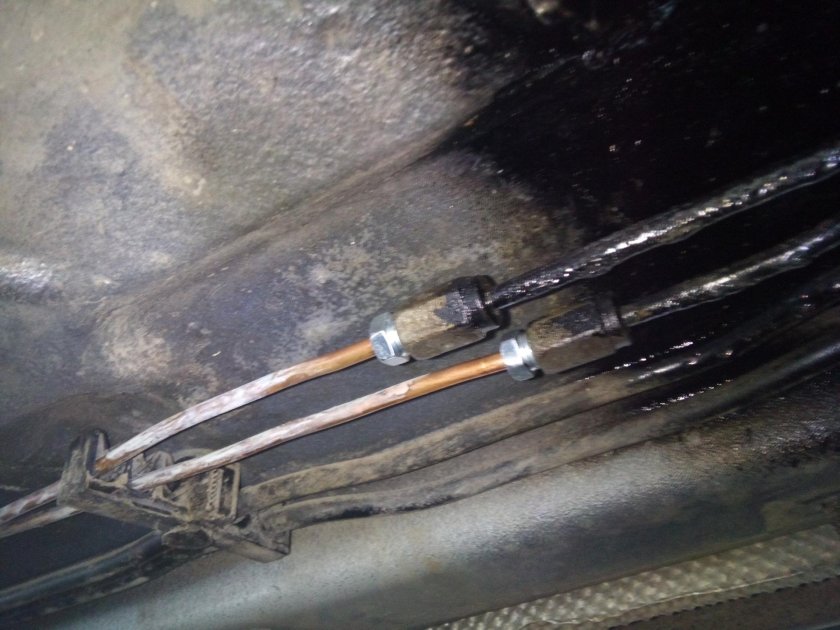 Тормозные трубки Рено Меган 2