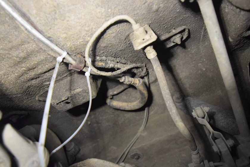 Топливная трубка ВАЗ 2106