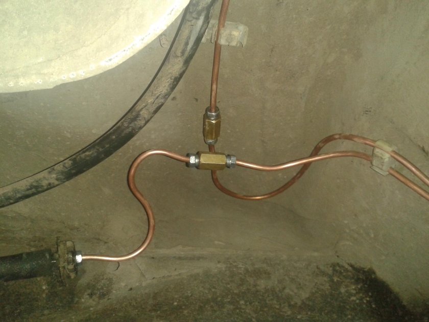 Тормозная магистраль на Ауди 80