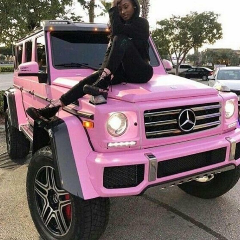 Мерседес Гелендваген розовый