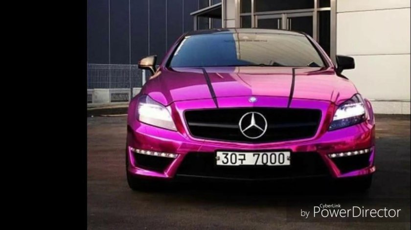 Мерседес CLS розовый