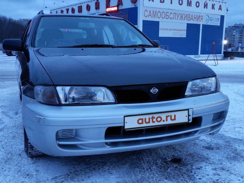 Ниссан Лучино 1997