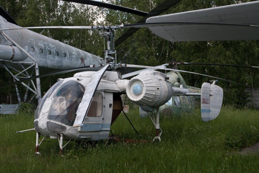 Вертолет ми-10 в Монино