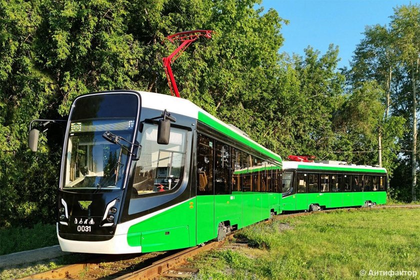 Новый трамвай УКВЗ 71-628