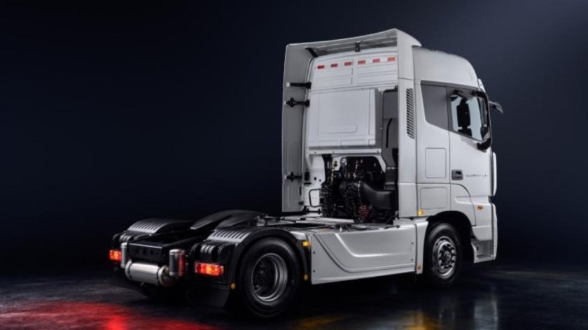 Валдай седельный тягач