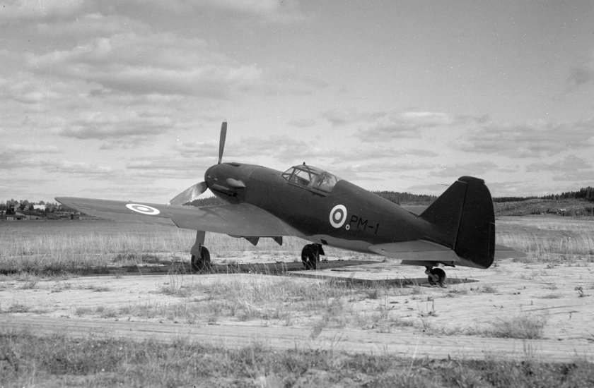 Финский истребитель Pyorremyrsky