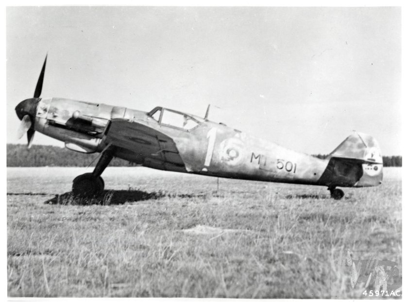 Финские самолеты со свастикой