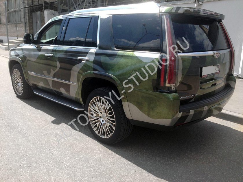 Кадиллак Эскалейд камуфляж