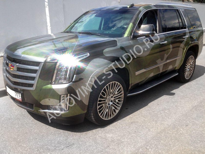 Кадиллак Эскалейд камуфляж