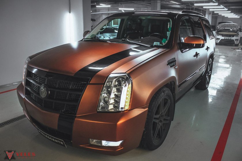 Кадиллак Эскалейд матовый