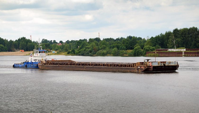 Баржа проект 81100