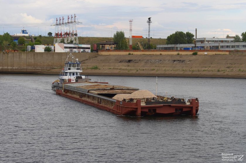Речные теплоходы толкачи