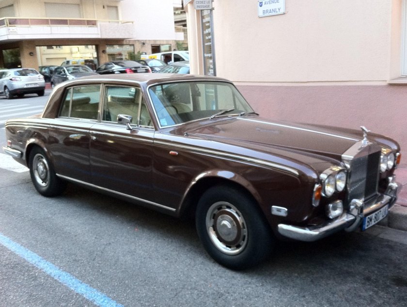 Роллс Ройс 70е