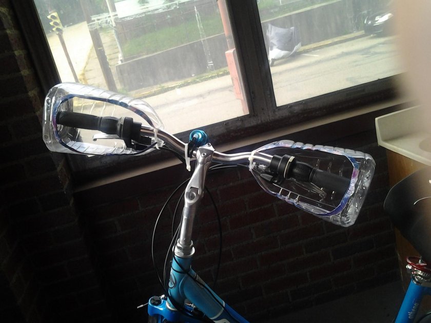 Защита рук от ветра на велосипед