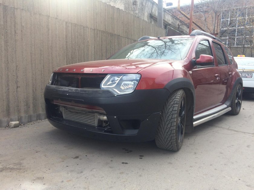 Рено Дастер 2013 в обвесе