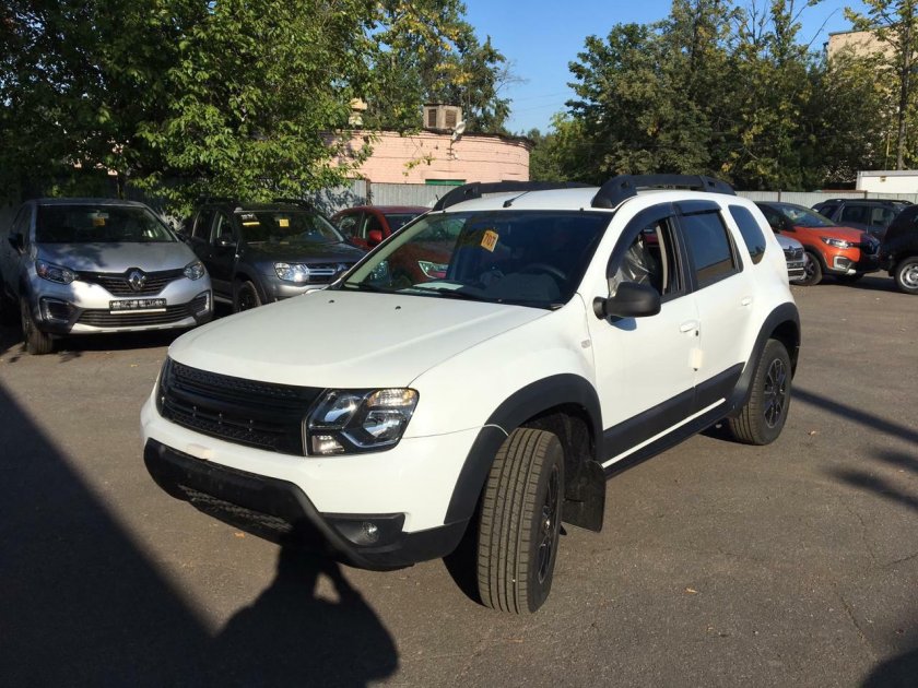 Рено Дастер 2014 белый