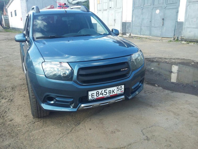 Тюнингованный бампер Рено Дастер