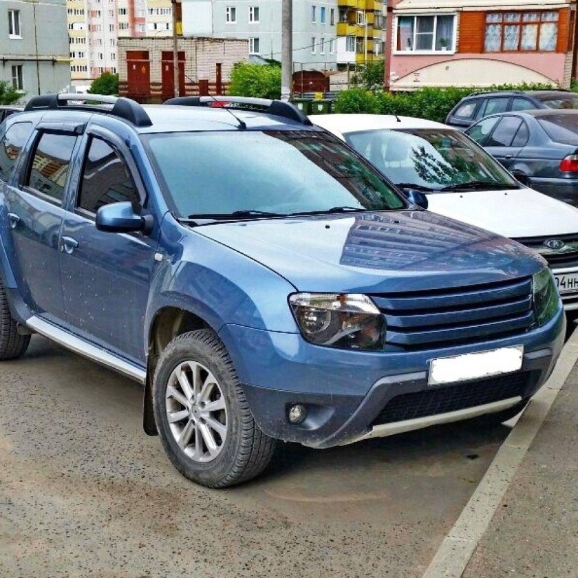 Решетка радиатора Дастер