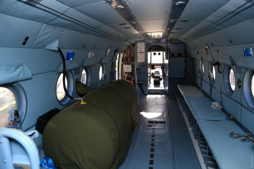 Салон вертолета ми-8