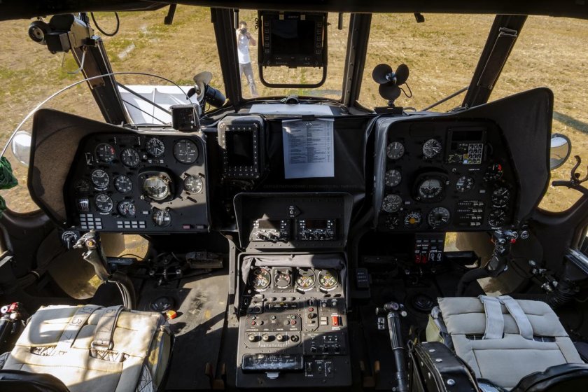 Ми-8мтв-5 кабина